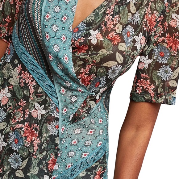 Anthropologie TINY Lovely Patchwork Floral Printed Wrap Top - S - Picture 4 of 15